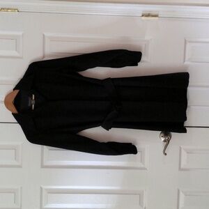 Banana Republic women's belted trench dress size 4 buttoned cuff